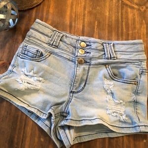 Junior Girls Button Down Jean Shorts